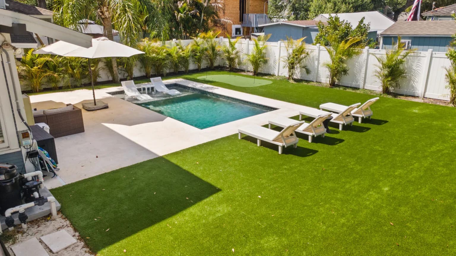 Resort-Style Loungers — Westchase pool, photo 7