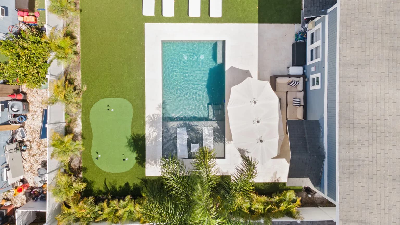 Resort-Style Loungers — Westchase pool, photo 12